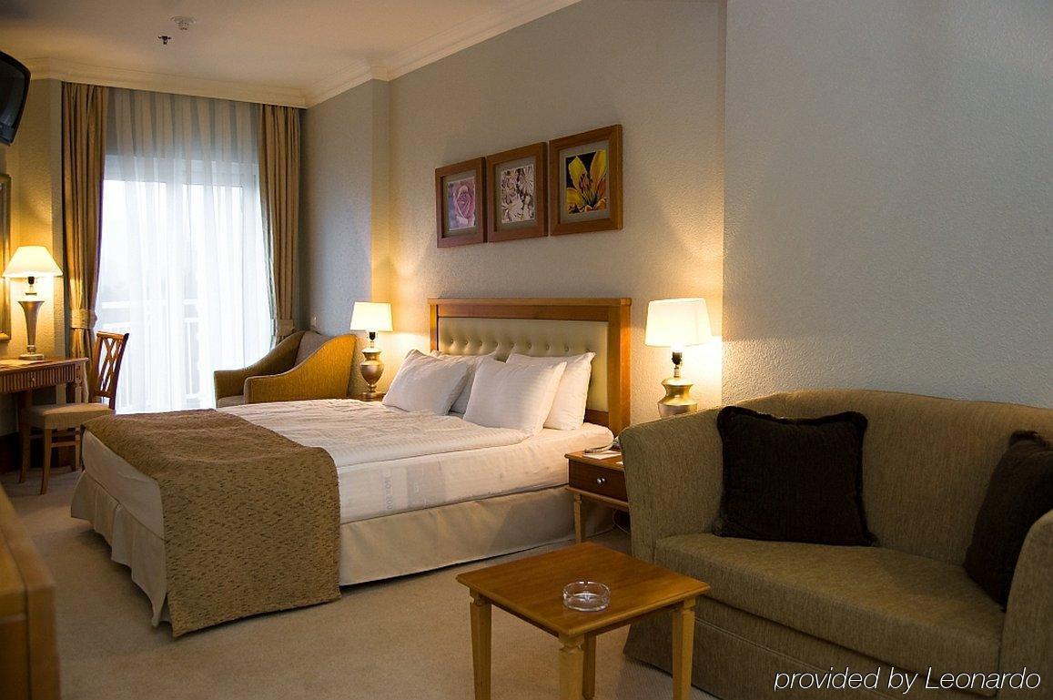 Rixos-Prykarpattya Resort تريسكافيتس الغرفة الصورة